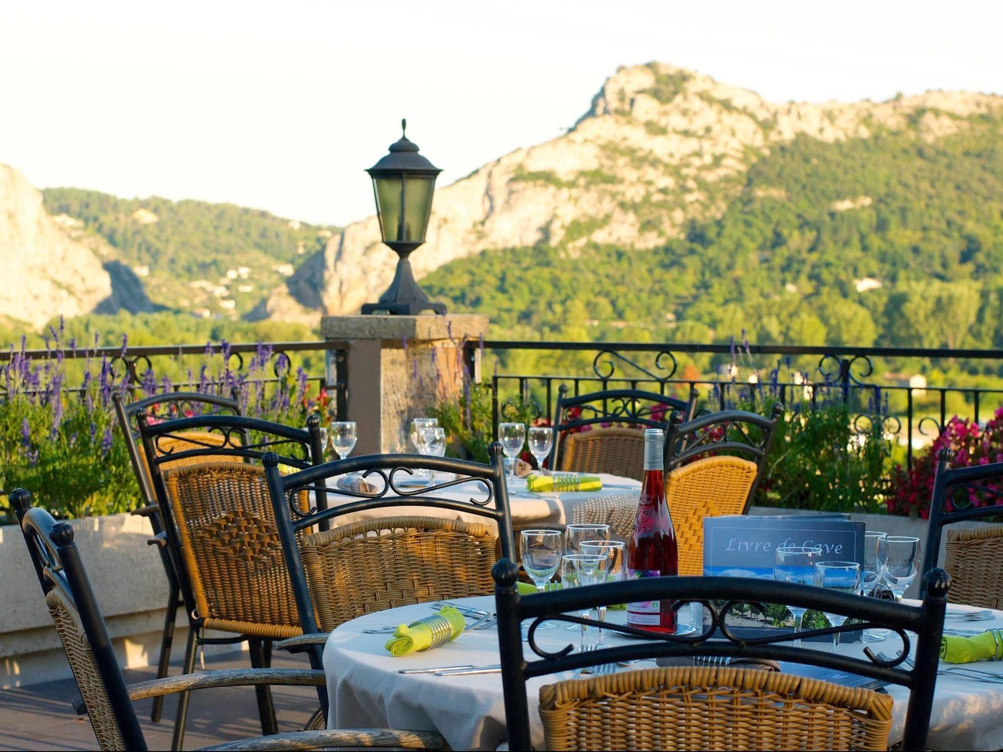 Logis Hotel Restaurant La Porte Des Cevennes Anduze Exterior photo